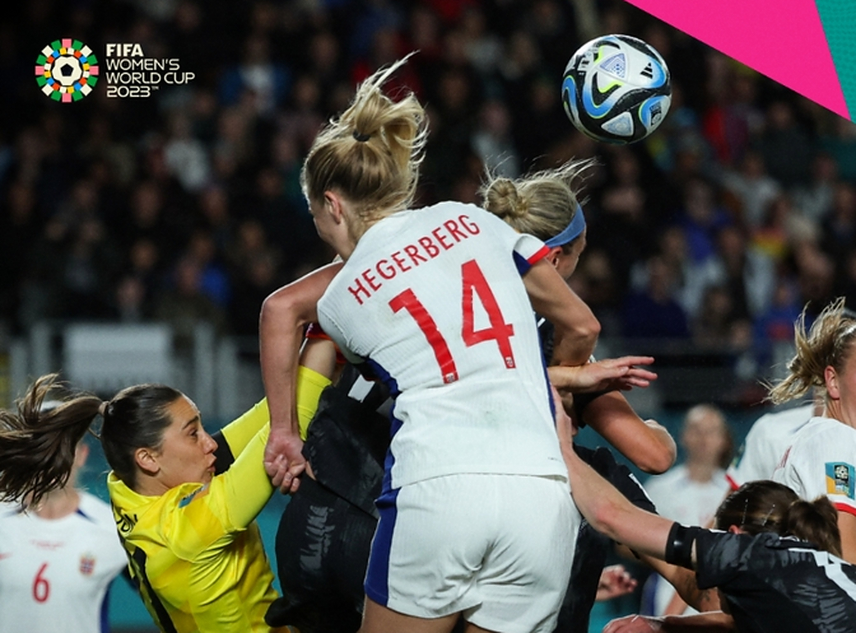 英格兰女足对阵挪威，迎来一场激烈的比赛